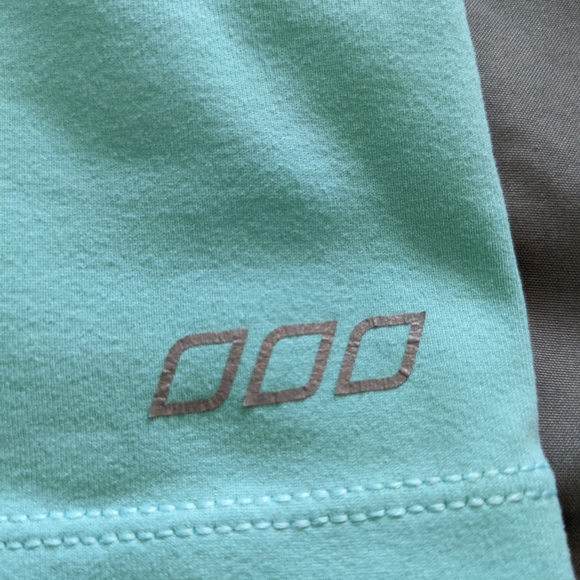 Lorna Jane Workout Tank - Picture 9 of 9